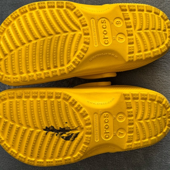 Crocs - Picture 3 of 4